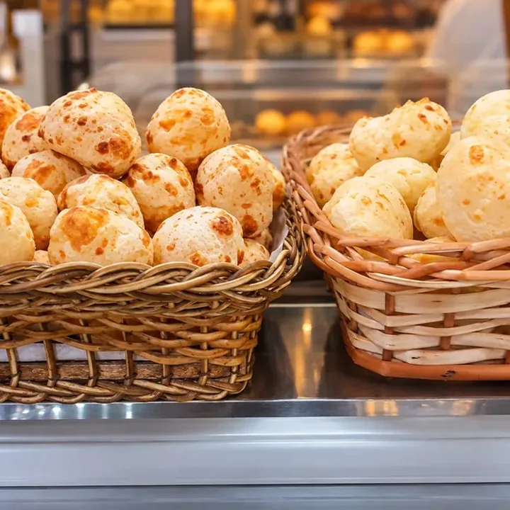 Pão de queijo – Panificadora e Confeitaria Maná