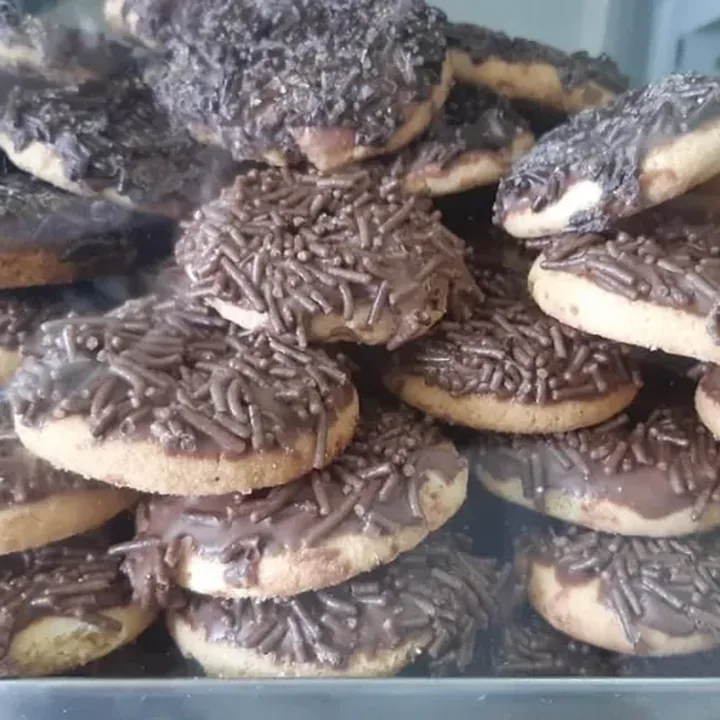 Rosquinhas com granulado – Panificadora e Confeitaria Maná